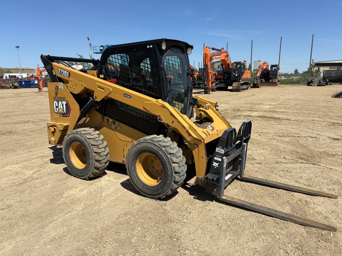 2019 Caterpillar 272D3 Skid-Steer Loader 
