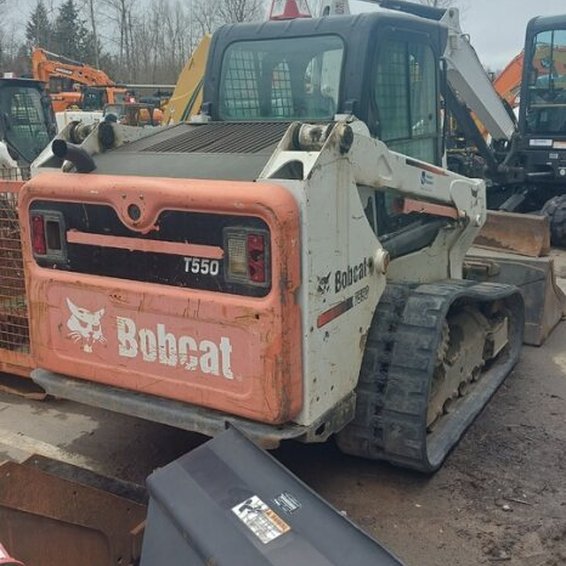 2015 Bobcat T550 Compact Track Loader 