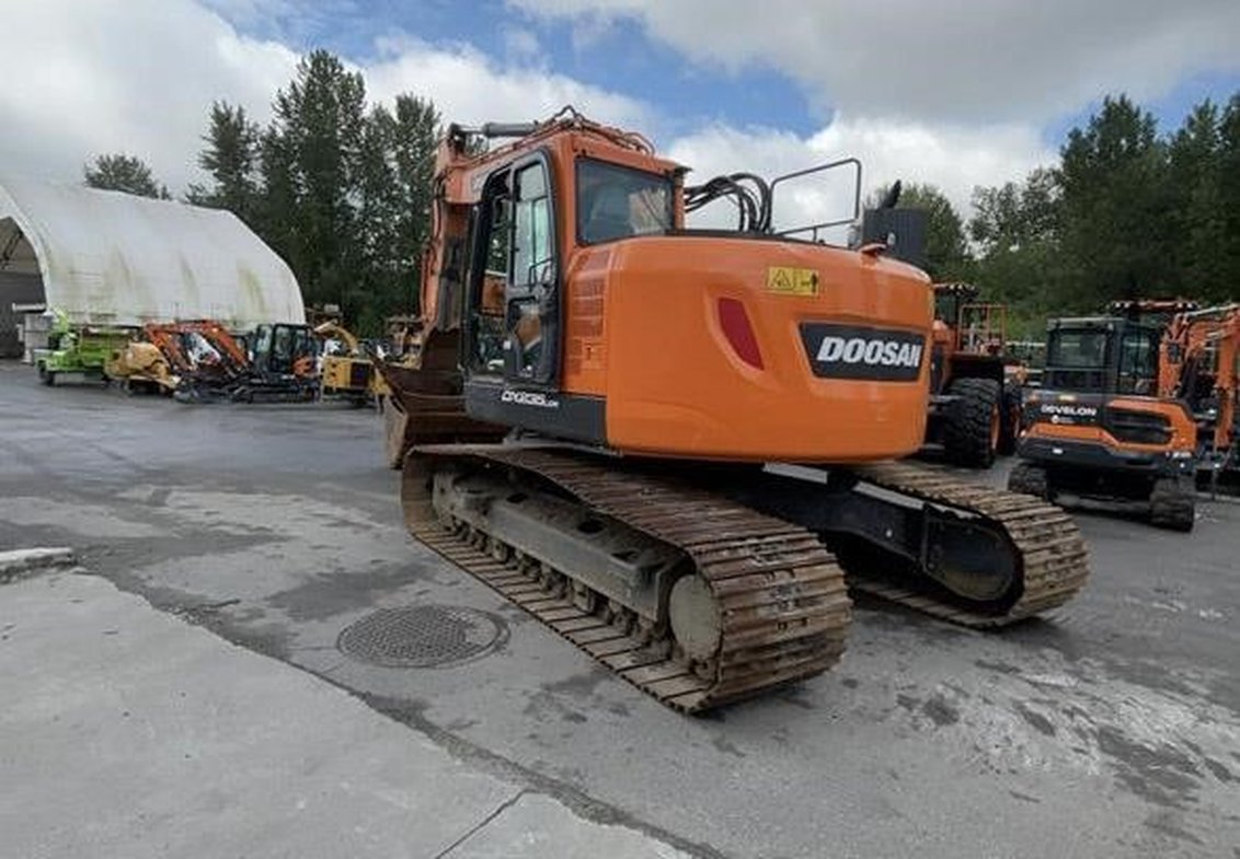 2021 DEVELON DX235LCR-5 Excavator 