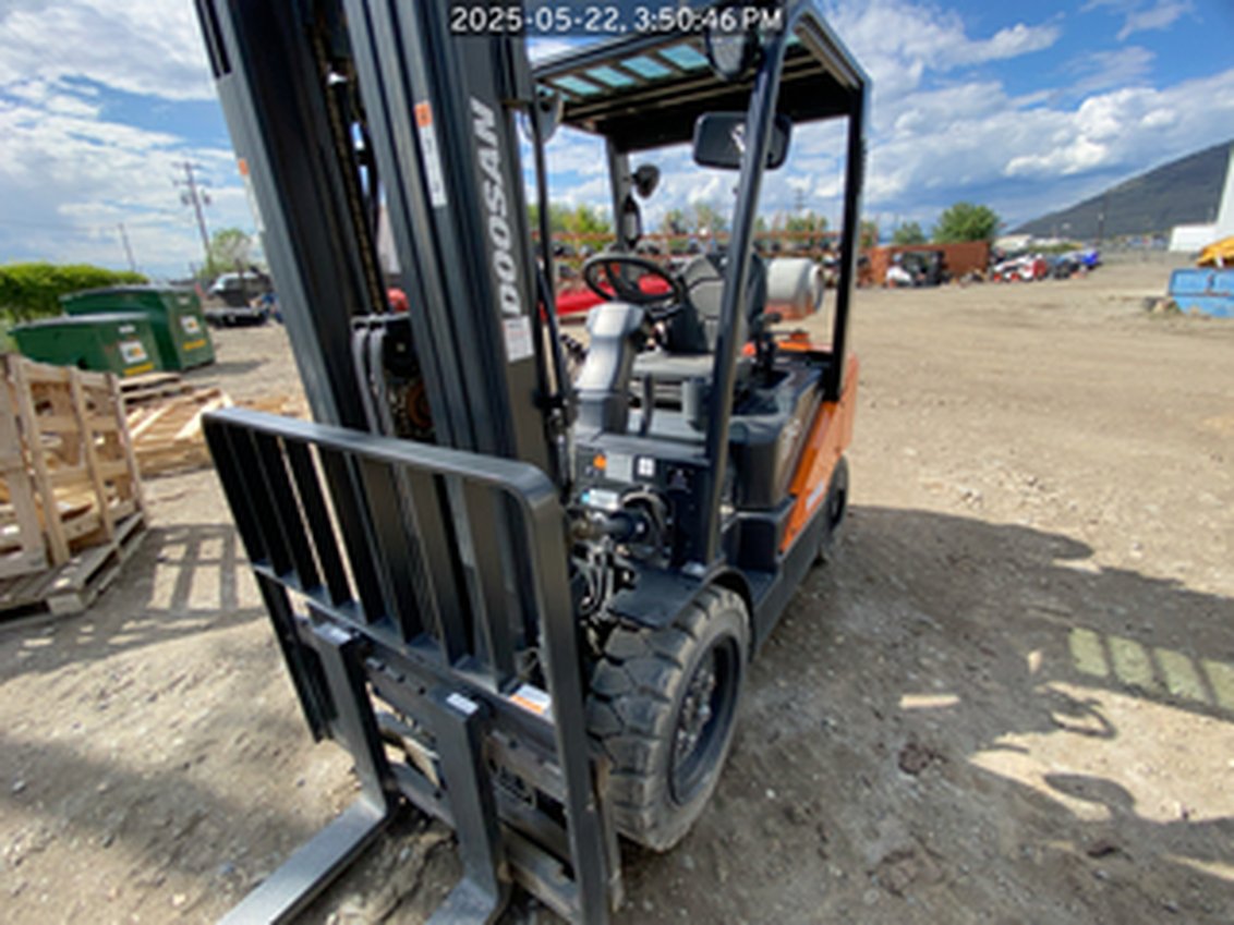 2022 Doosan G30E-5 IC Pneumatic Forklift 