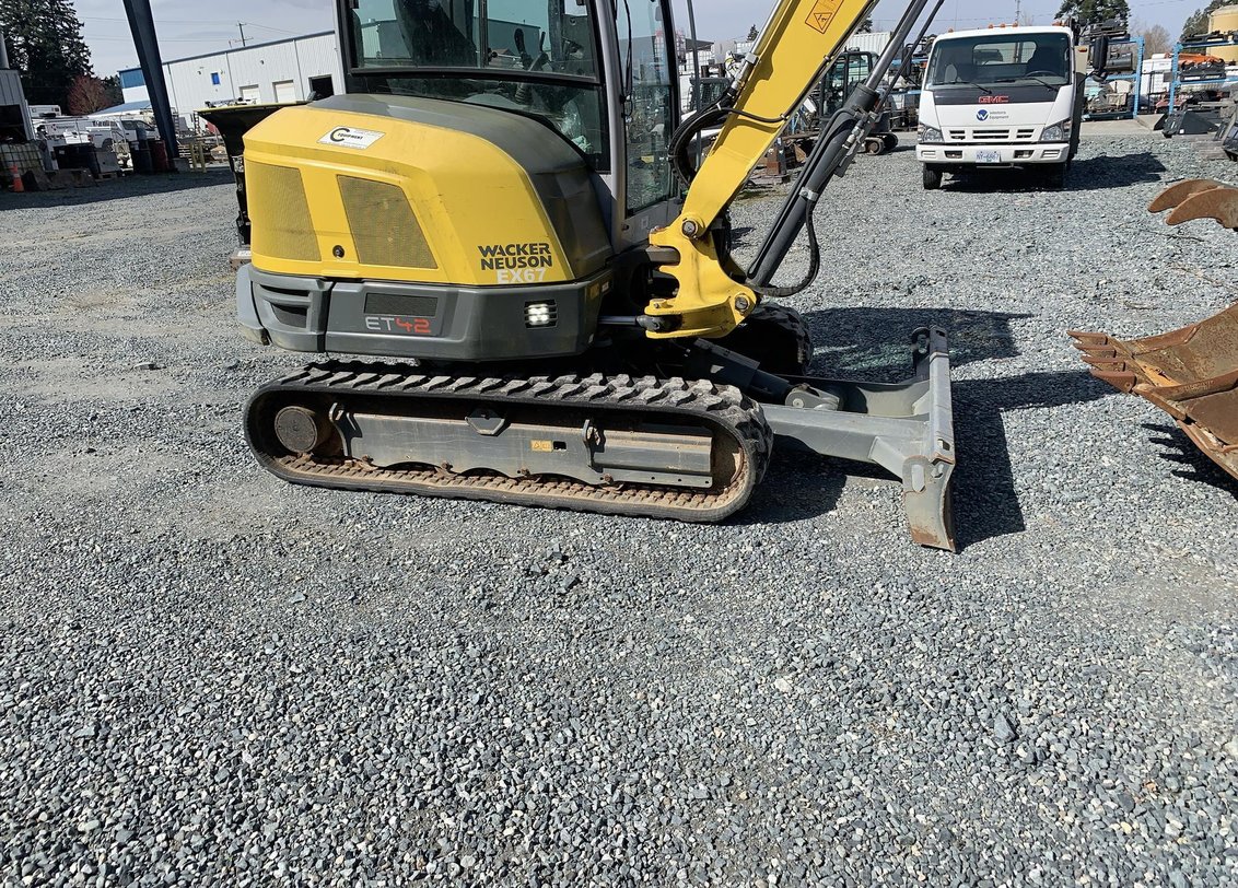 2023 WACKER NEUSON ET42 EXCVATOR 