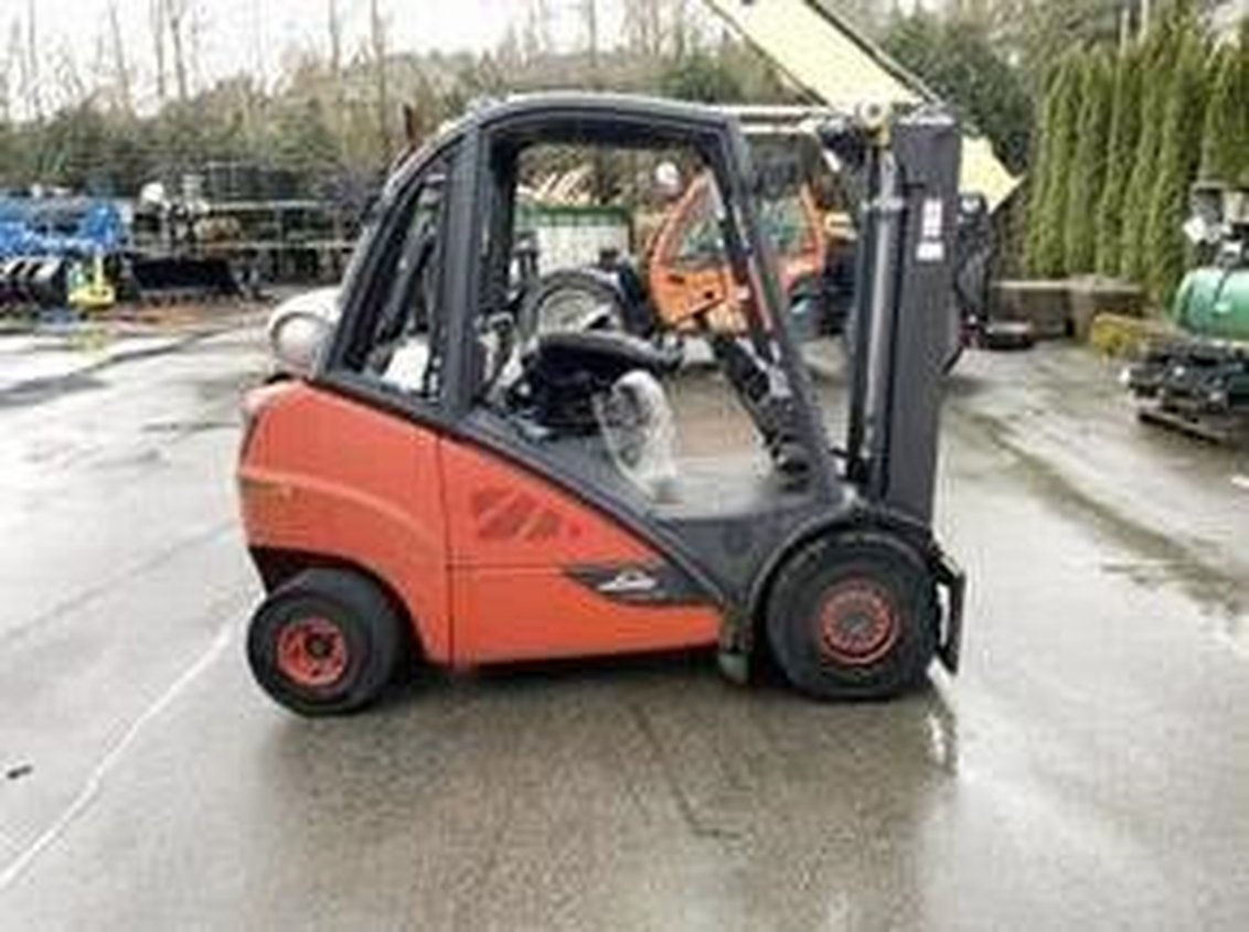 2018 Linde H25 IC Pneumatic Forklift 3-Stage 