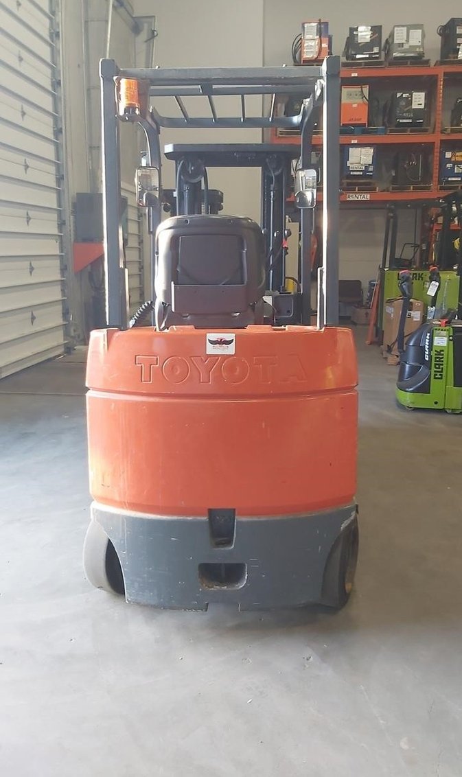 2009 Toyota 7FBCH FORKLIFT - TOYOTA 7FBCU25 - U25 