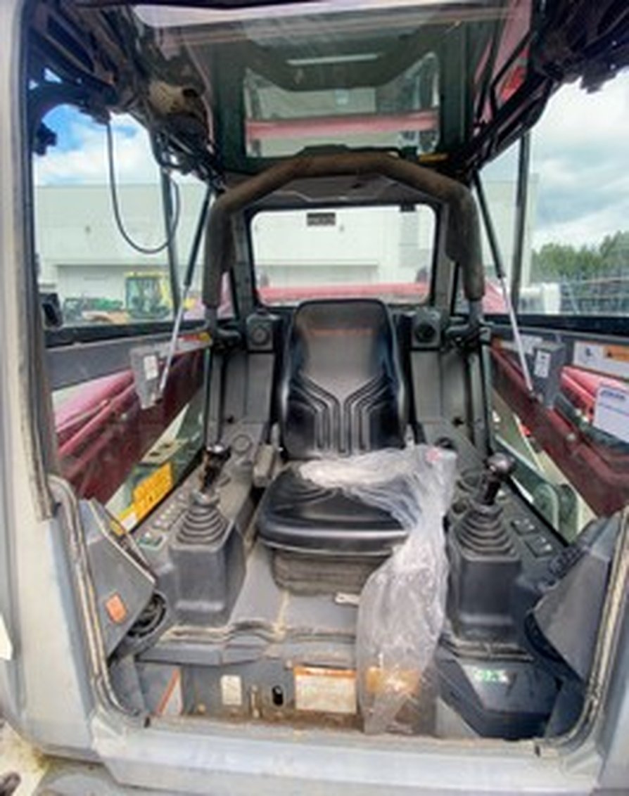2020 Takeuchi TL12V2 