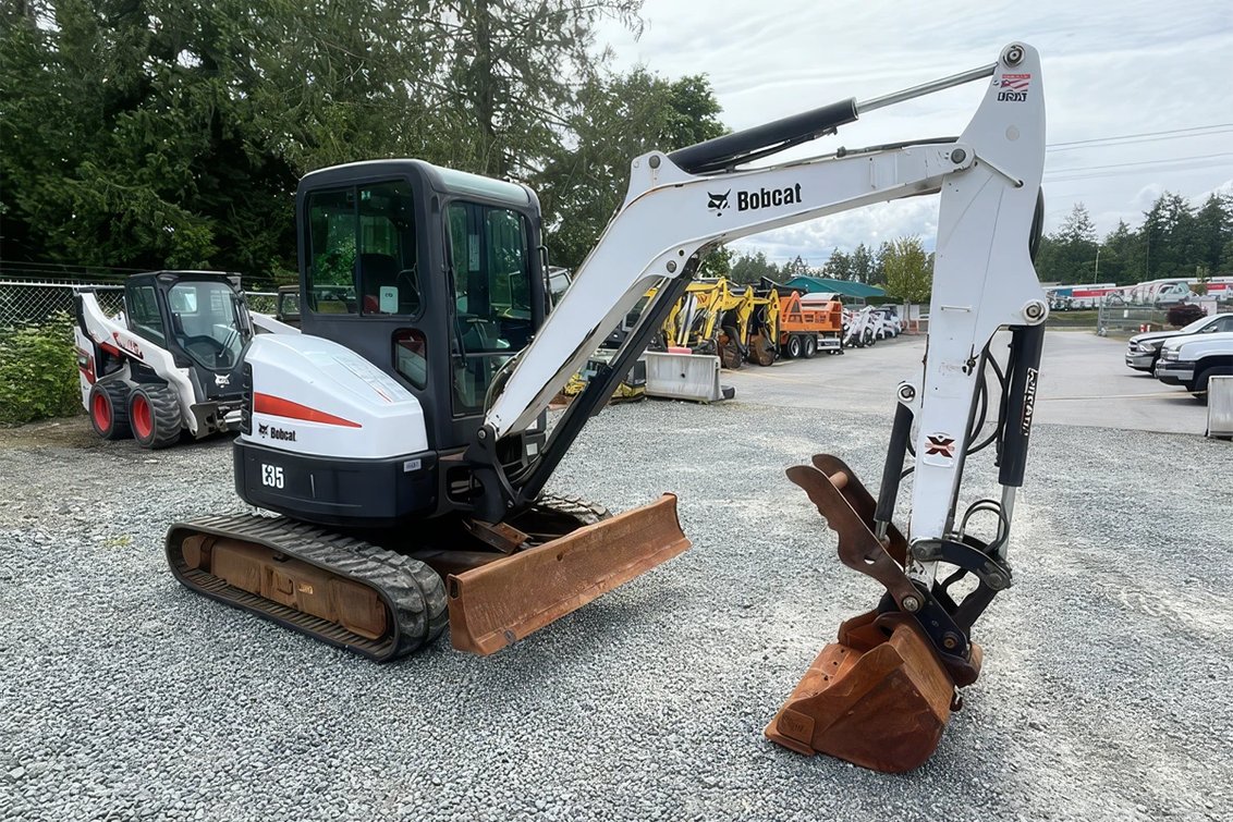 2011 Bobcat E35 Mini Excavator 
