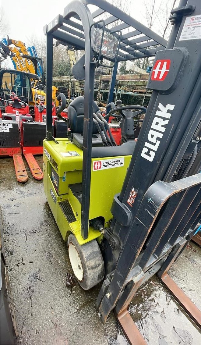 2016 Clark TMX25 Electric Rider Cushion Forklift 