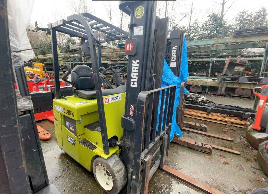 2016 Clark TMX25 Electric Rider Cushion Forklift 
