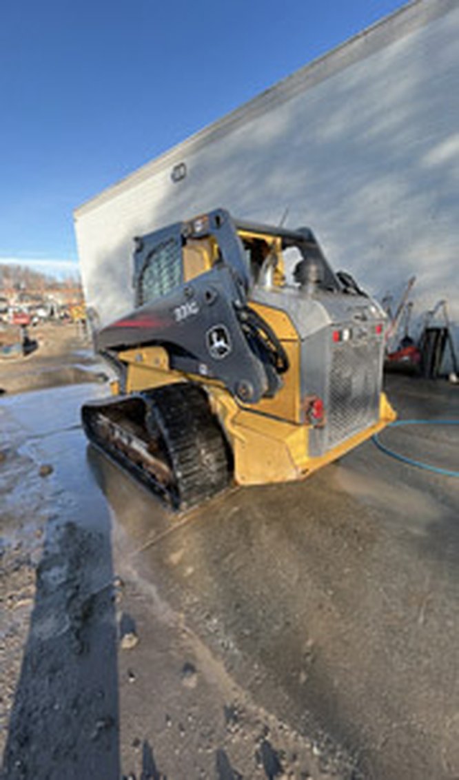 2019 John Deere 331G 