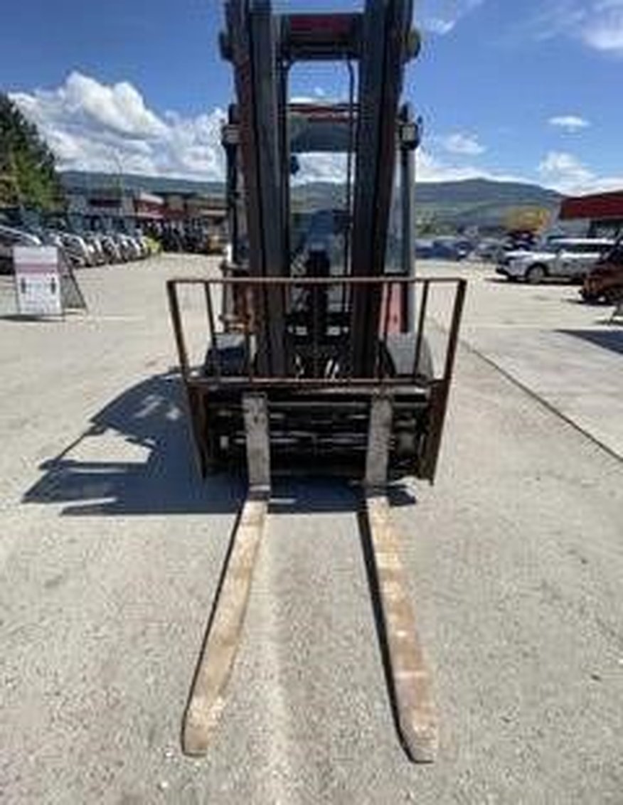 2008 Linde H50 IC Pneumatic Forklift 