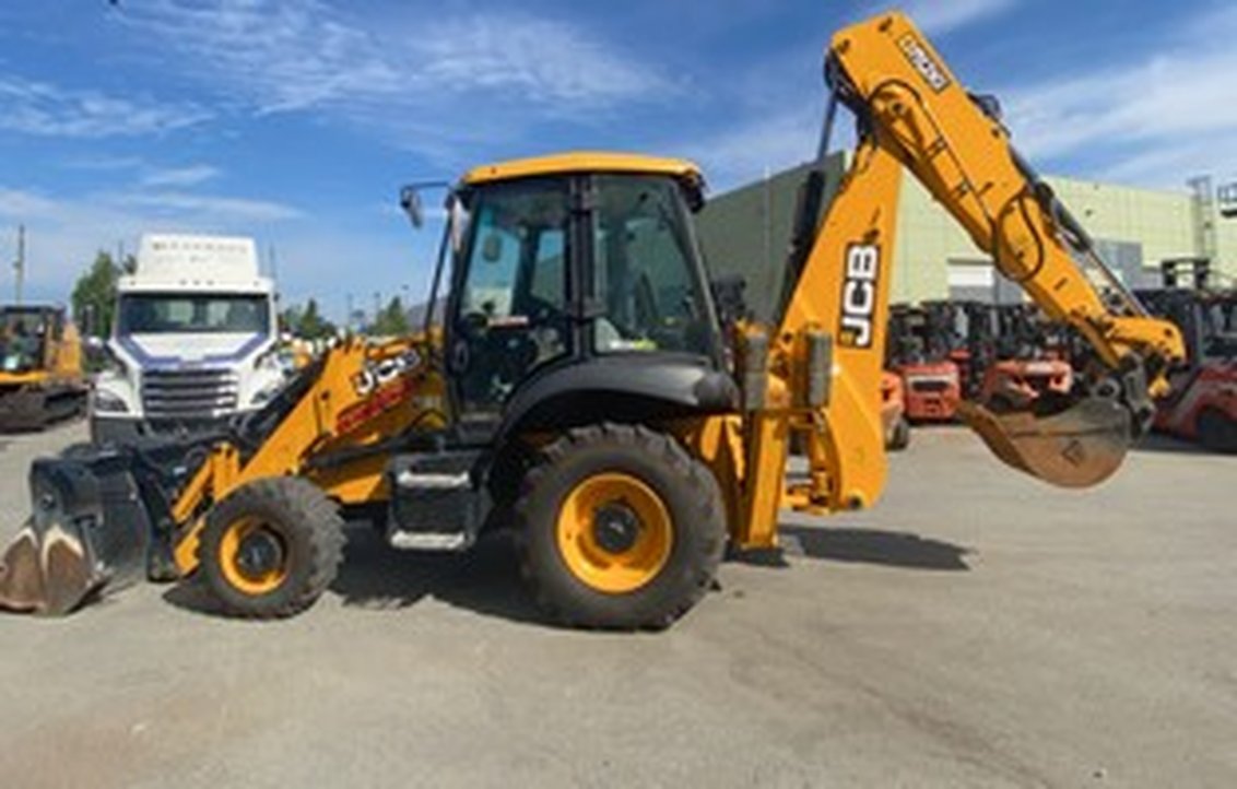 2023 JCB 3CX Backhoe Loader 