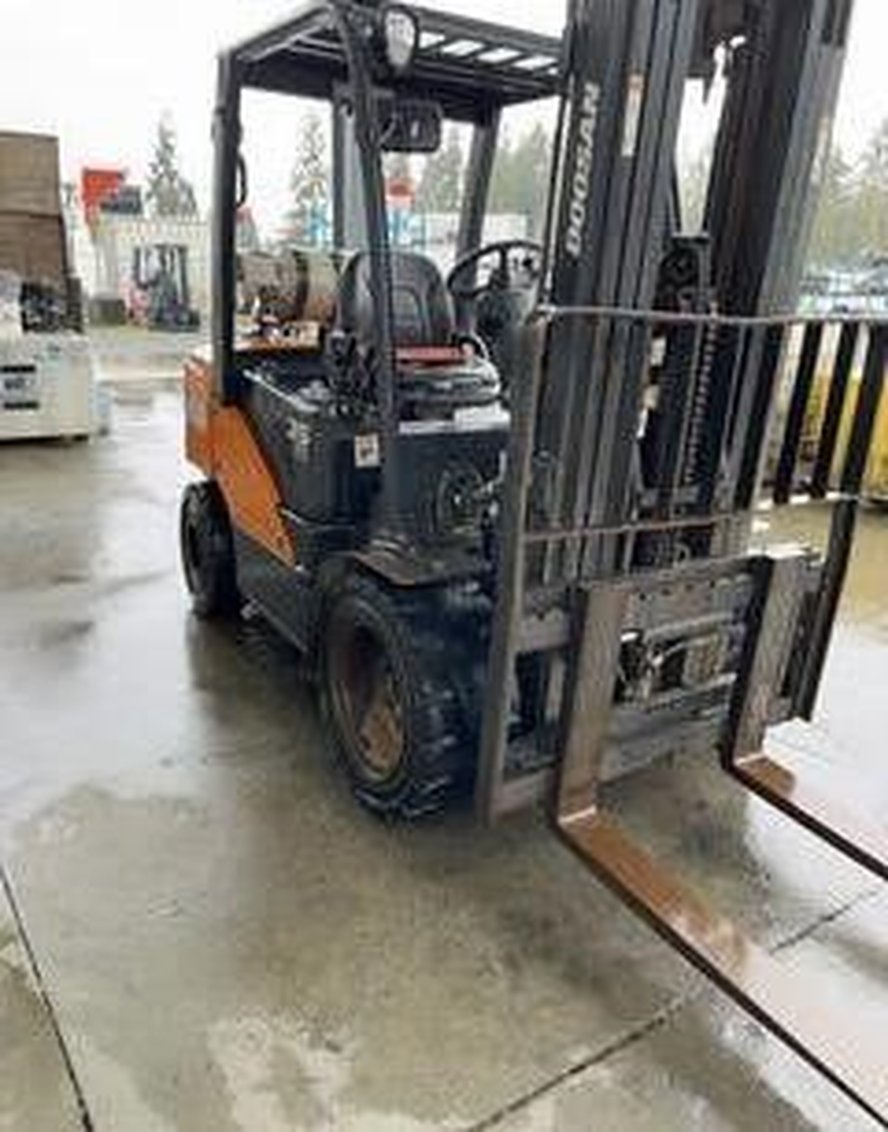 2021 Doosan G35-7 IC-Pneumatic Forklift 