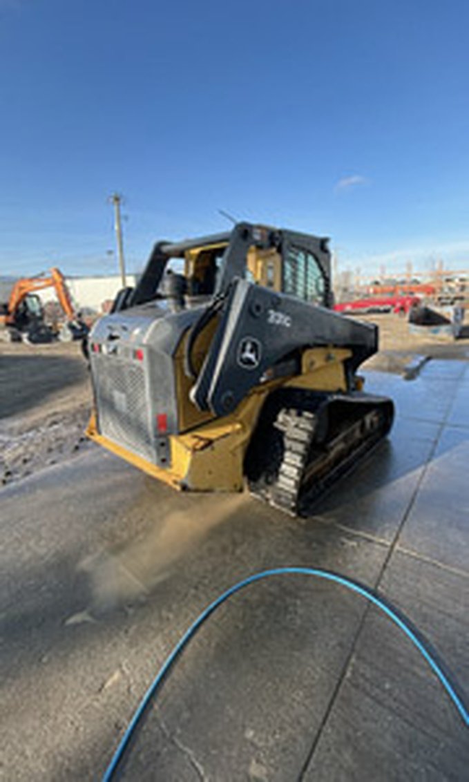 2019 John Deere 331G 