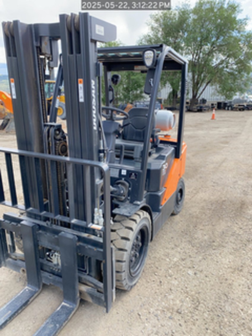 2022 Doosan G30E-5 IC Pneumatic Forklift 