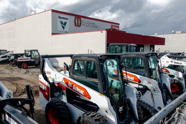 Williams Machinery Dealership - Okanagan