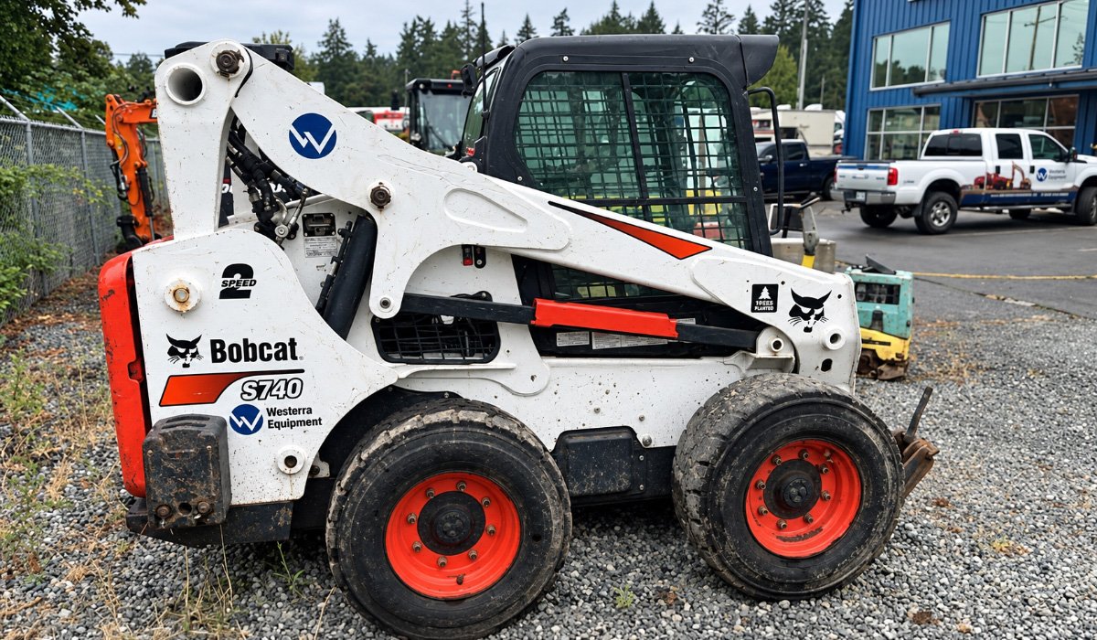 2020 Bobcat S740 Skid-Steer EQ250199