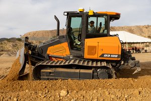 Develon Announces New DD100 Dozer to Heavy Equipment Lineup