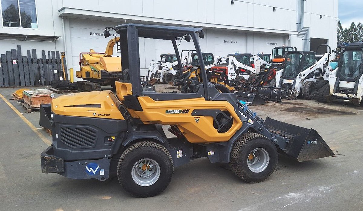 2021-Vermeer-ATX850-Compact-Loader-EQ210617
