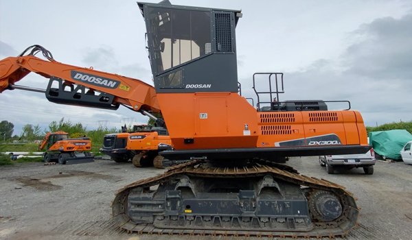 2022 Doosan DX300LL-5 Log Loader EQ242260