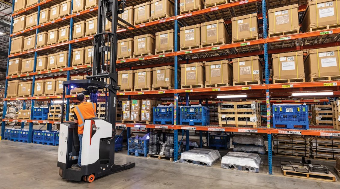 Bobcat BR20sp Electric Narrow Aisle Forklift - Warehousing