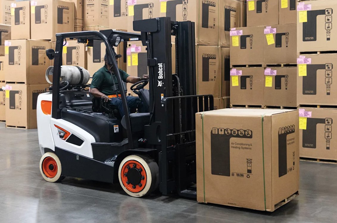Bobcat GC35S-9 IC Cushion Forklift in Air Conditioning warehouse