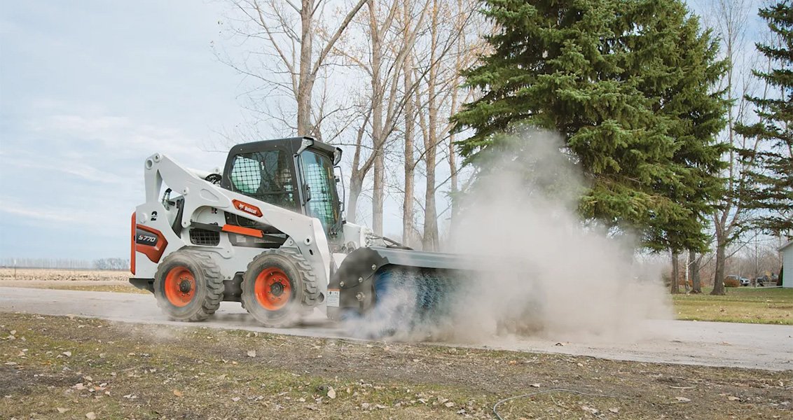 Bobcat S770 Street Sweeping