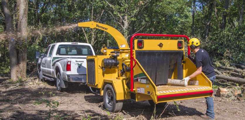 Quick Guide to Choosing the Right Brush Chipper