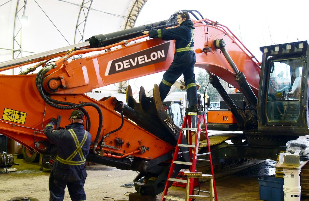 DEVELON Excavator In-Shop Service
