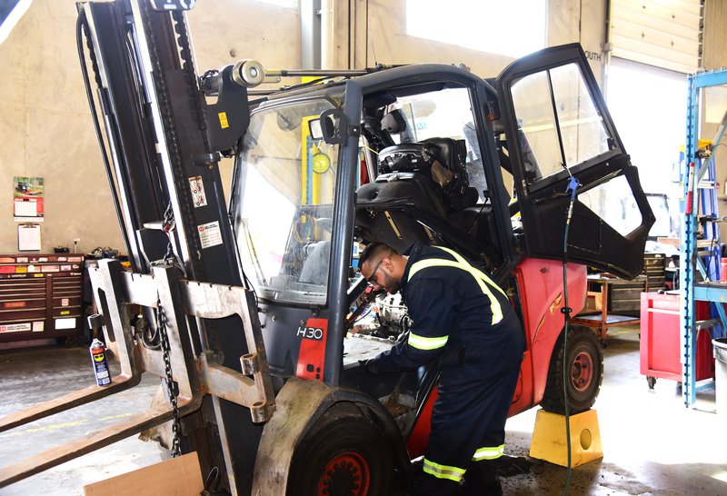 Forklift Repair