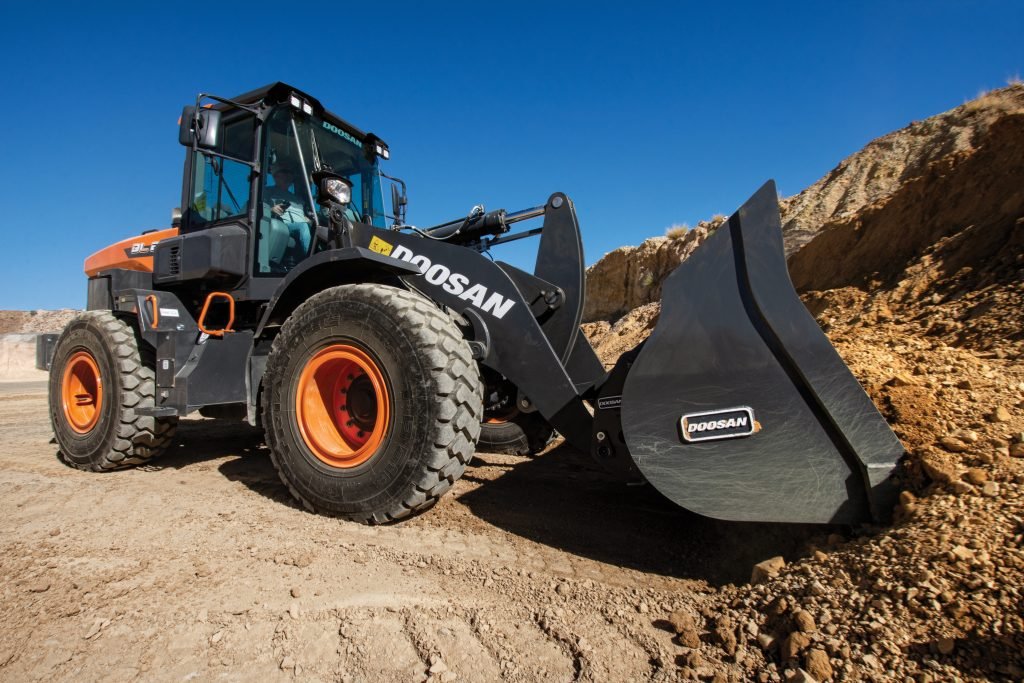 Doosan-7-series-wheel-loaders-1024x683