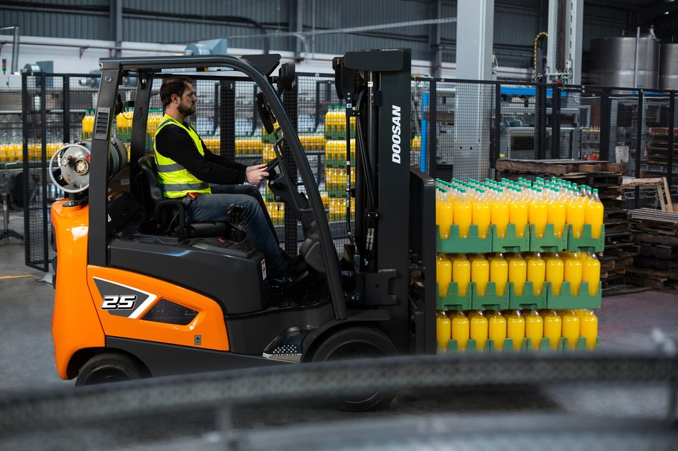 When should you replace your forklift?