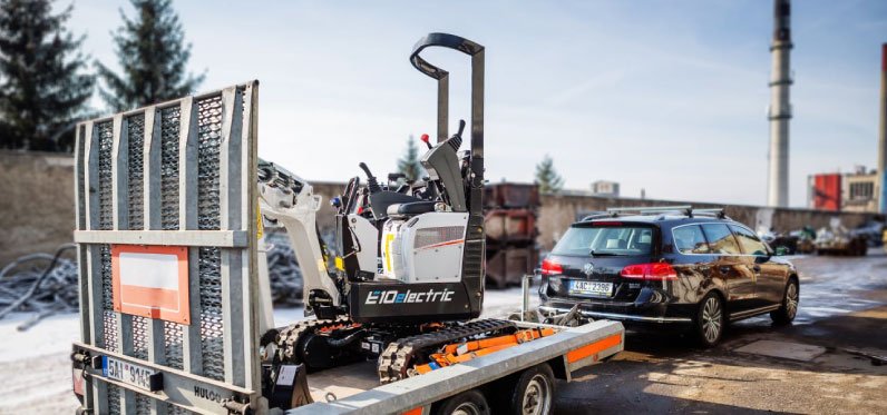 New Electric Excavators Coming Soon to North America