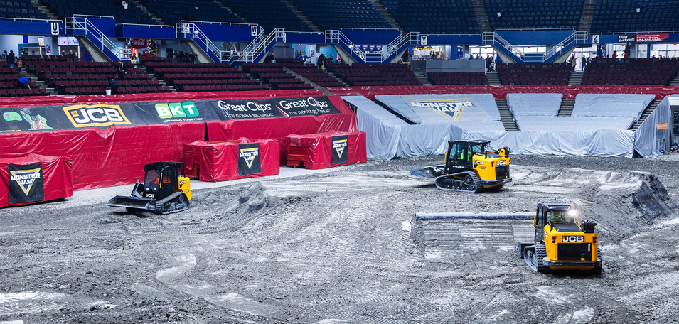 Williams JCB Teleskids Build Monster Jam Track: Vancouver 2024