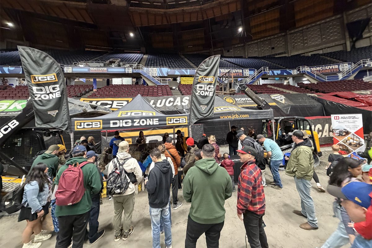 JCB at MonsterJam 2026 DIG Zone