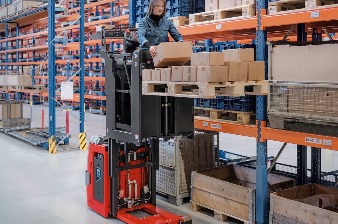 Linde Electric Order Picker warehouse