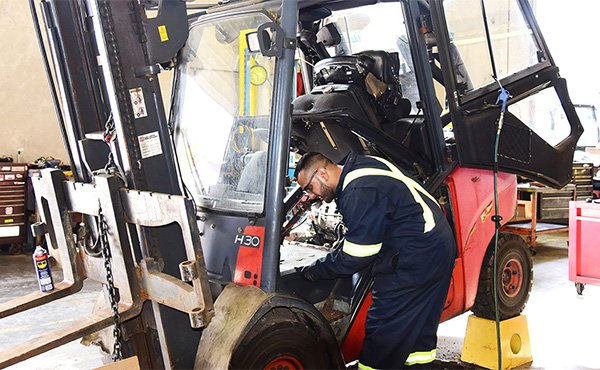 Material Handling Forklift Service Technician