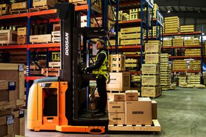 What is the Difference Between an Order Picker and a Reach Truck?