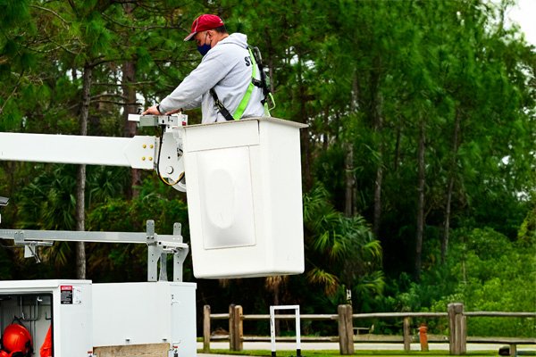 Vehicle Mounted Aerial Lift Safety (CAN)