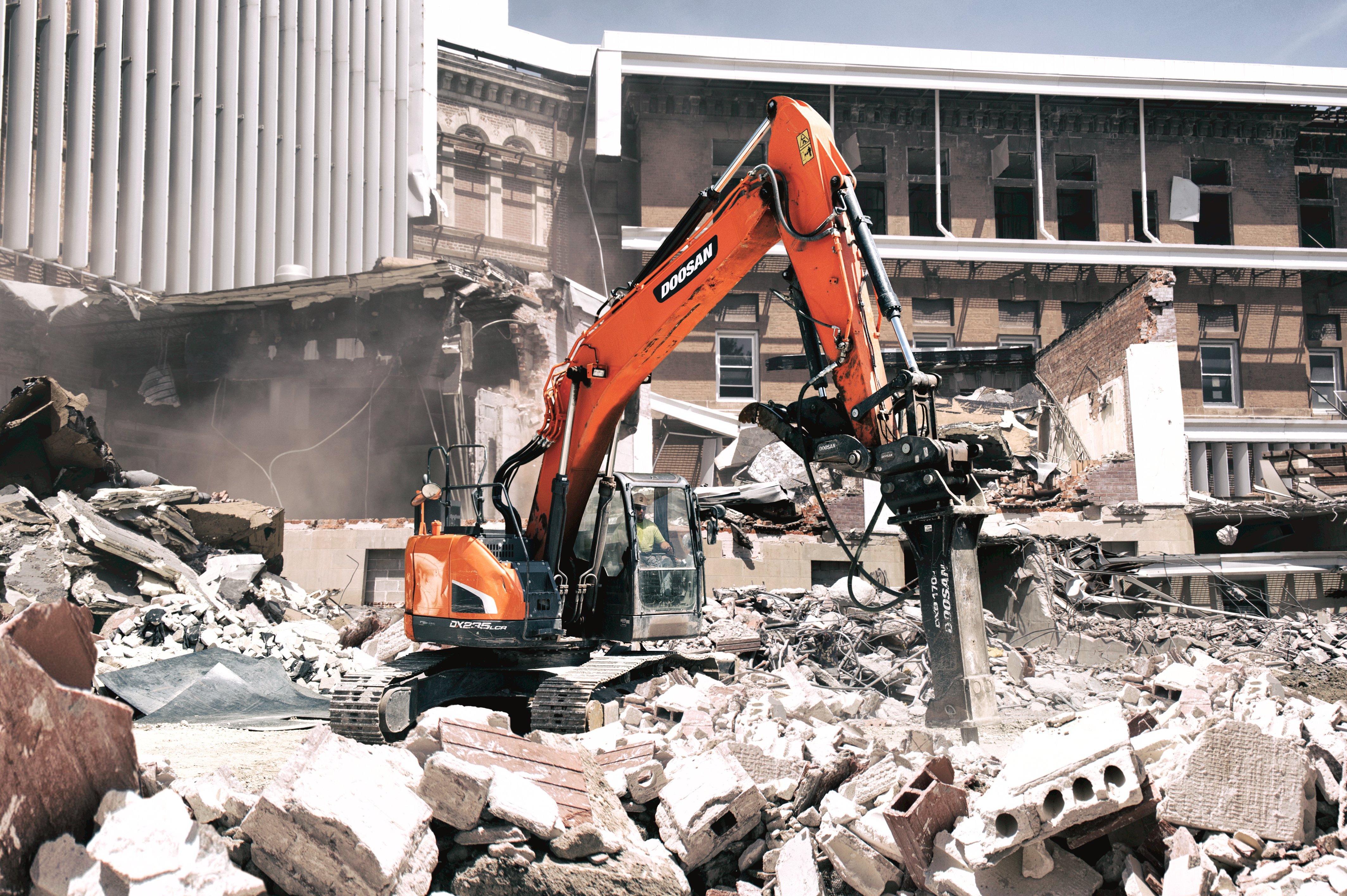 doosan-dx235lcr-5-dxb170h-demo-f