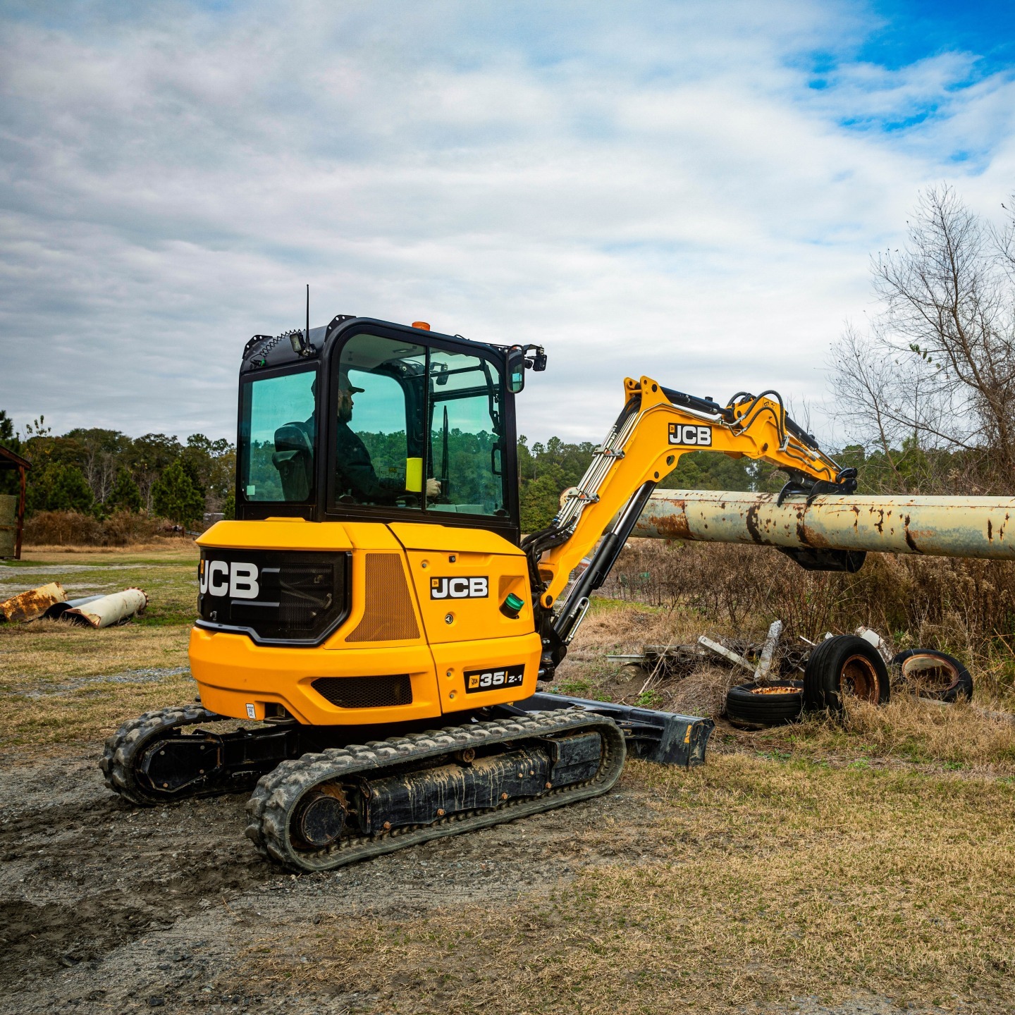 𝗧𝗮𝗸𝗲 𝗙𝗶𝘃𝗲 with one of the following two packages when you purchase a new JCB compact excavator: 

Option 1: 0% financing for up to 60 months (𝟱 years) 

Or 

Option 2:  𝟱 year (3,000 hours) warranty coverage & a cash rebate of up to $7,500!

Terms and conditions apply. Get in touch with our team today to take advantage of this deal! 

williamsjcb.com/contact-us